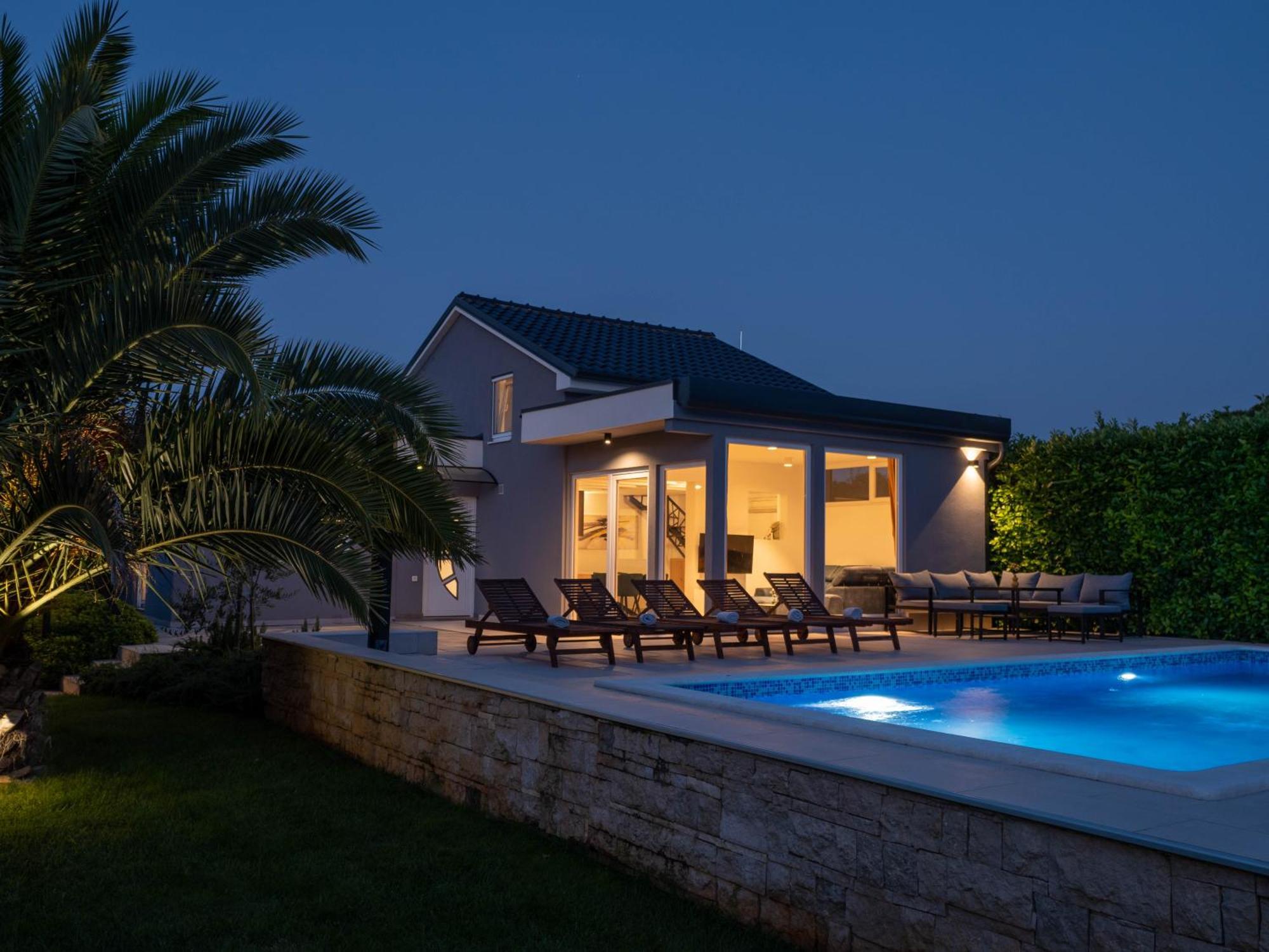 Villa Vinky Pula Exteriör bild
